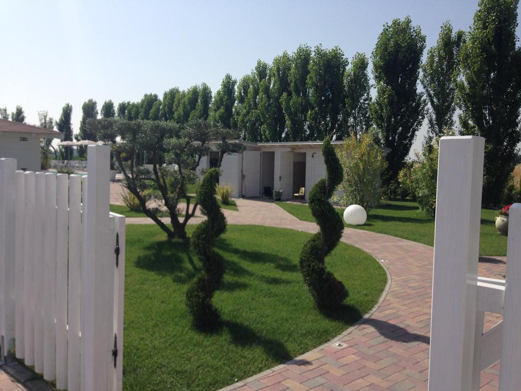 Hotel Bussana Порто-Толле Экстерьер фото
