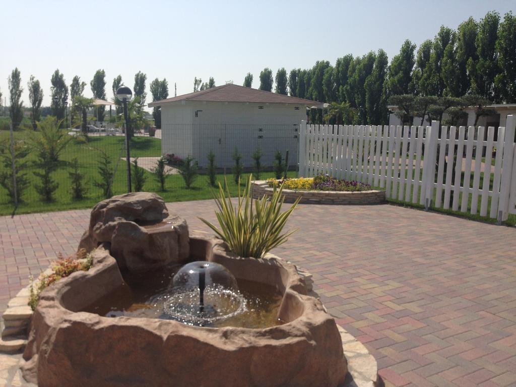 Hotel Bussana Порто-Толле Экстерьер фото
