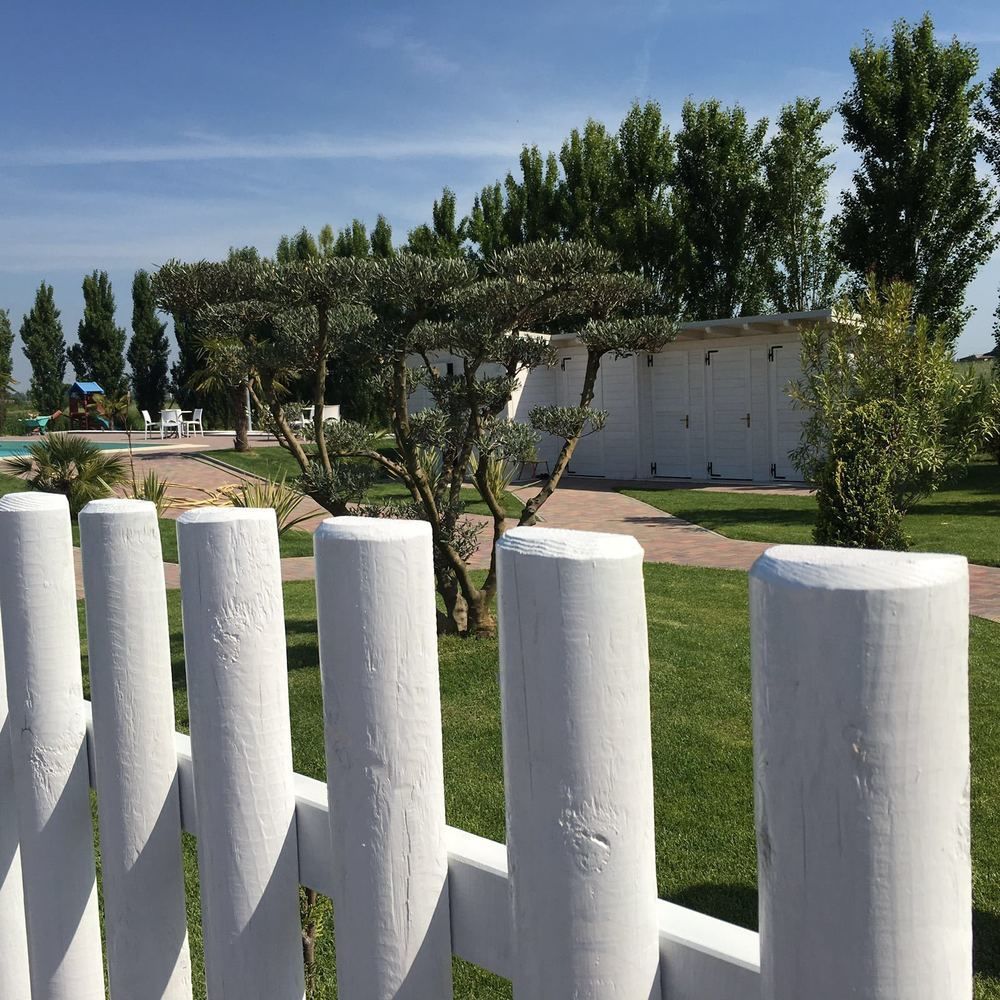 Hotel Bussana Порто-Толле Экстерьер фото